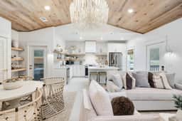 Golf Cart+Hot Tub+Beach Essentials 2BR/2BA