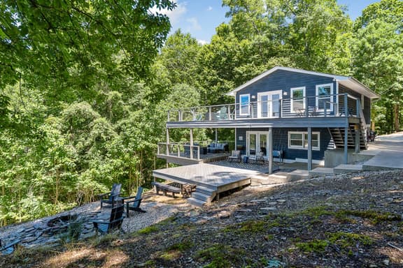 Blue Haven on Center Hill Lake